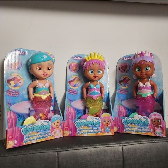Lot of three (3) Bloopies Mermaids -  Mermaid Dolls With Removable Tail - Picture 1 of 13